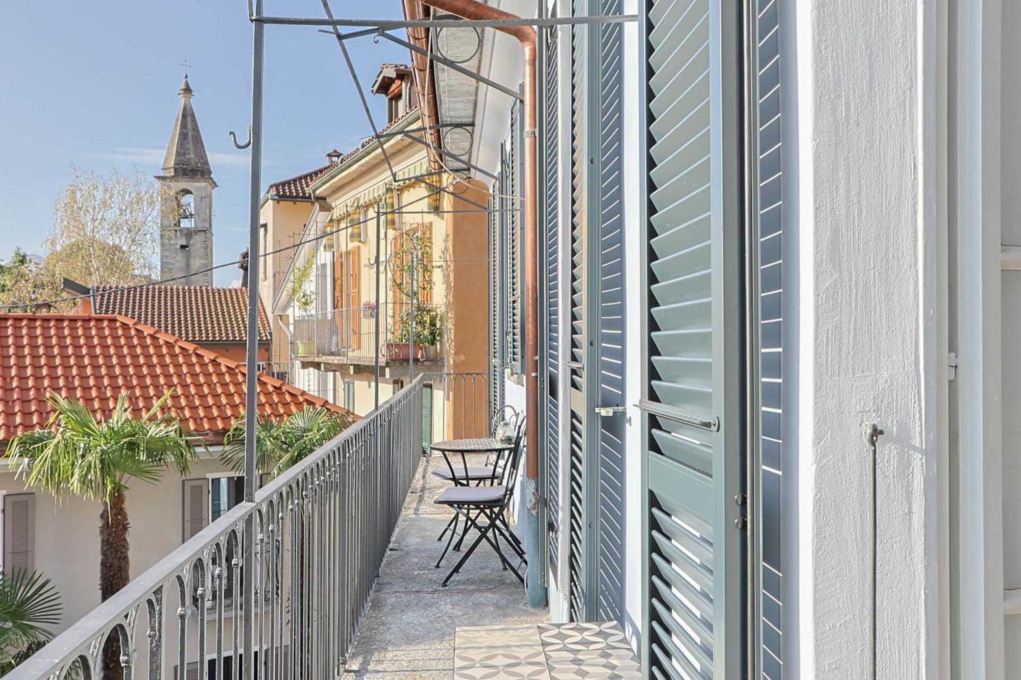 Caffe Dell'Arte Boutique Rooms Локарно Экстерьер фото