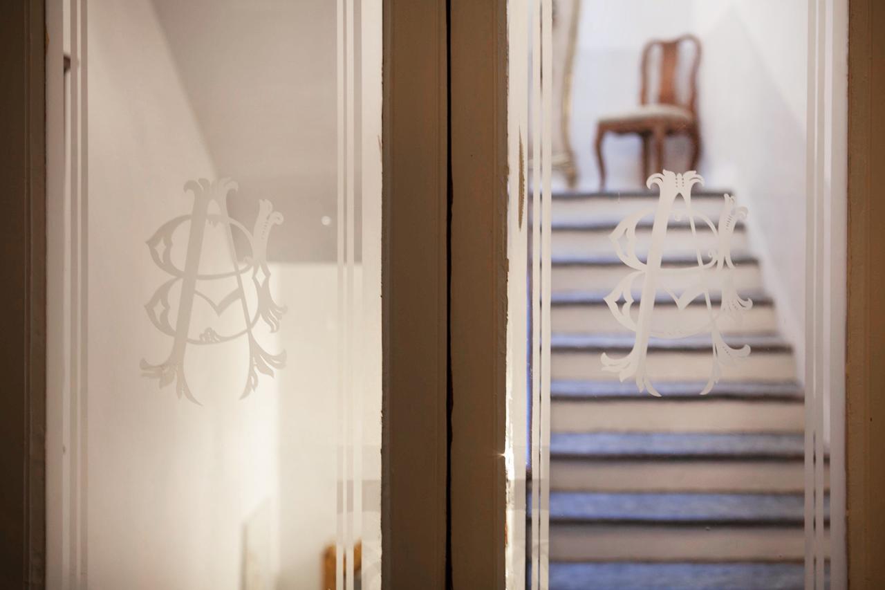 Caffe Dell'Arte Boutique Rooms Локарно Экстерьер фото